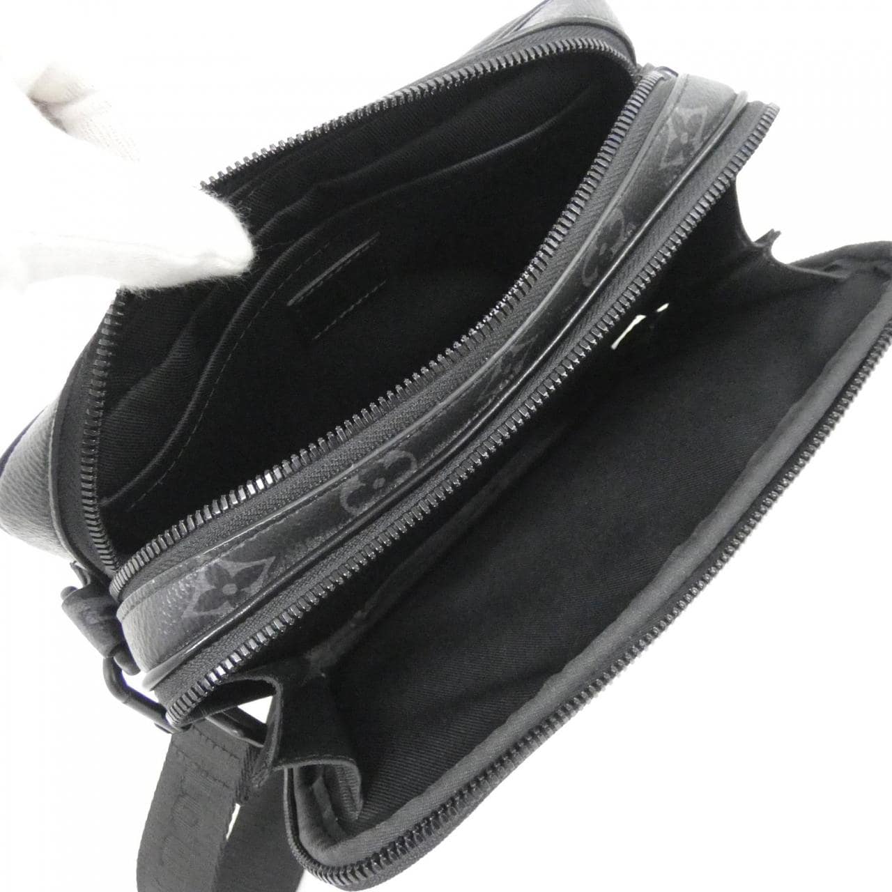 ルイヴィトン モノグラム エクリプス アルファ メッセンジャー M46955 ショルダーバッグ