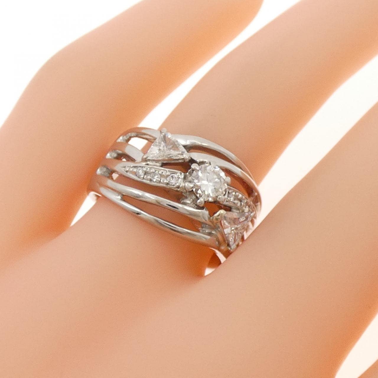 PT900 ダイヤモンド リング 0.64CT