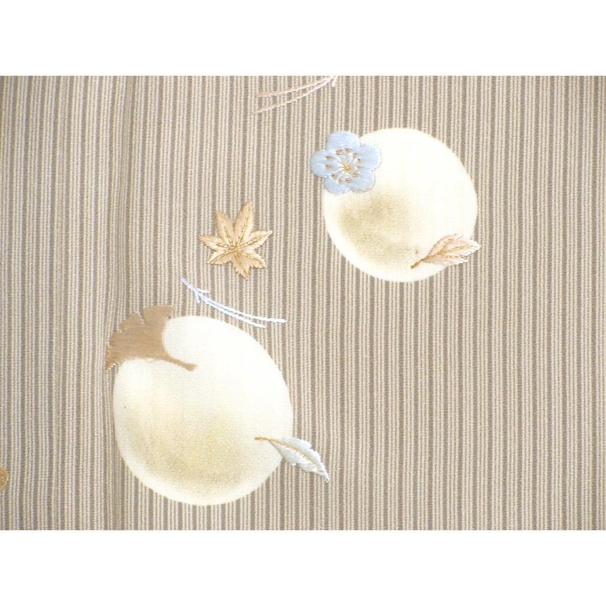 訪問着　金彩加工刺繍入り　身丈Ｓ寸