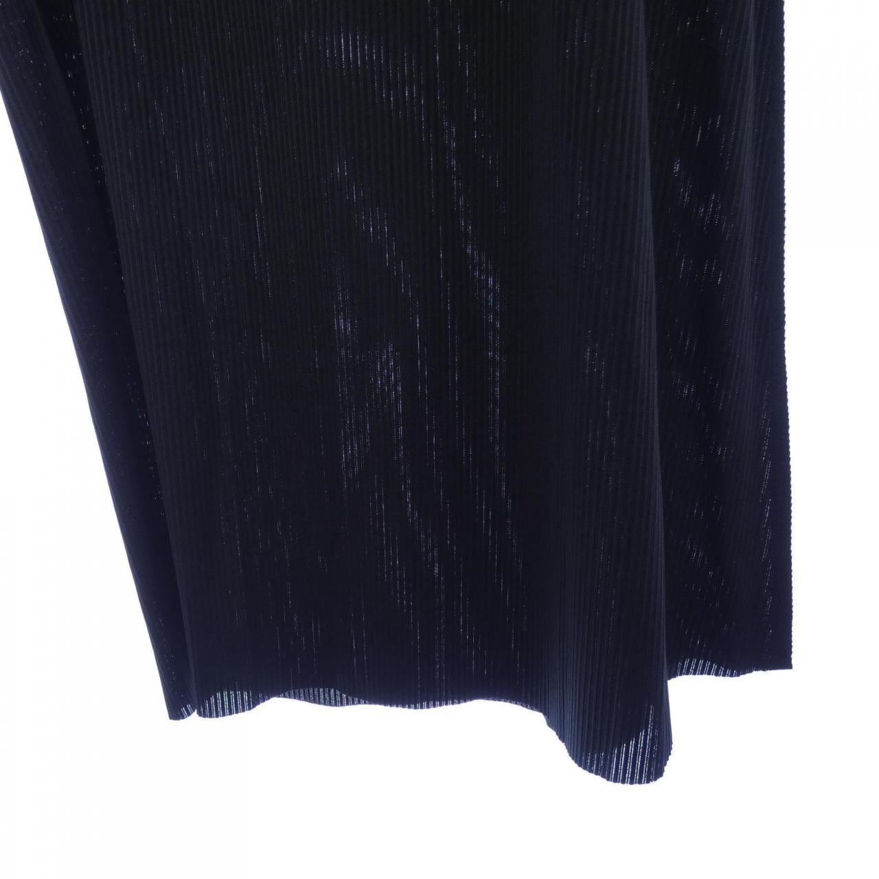 百褶PLEATS PLEASE褲子
