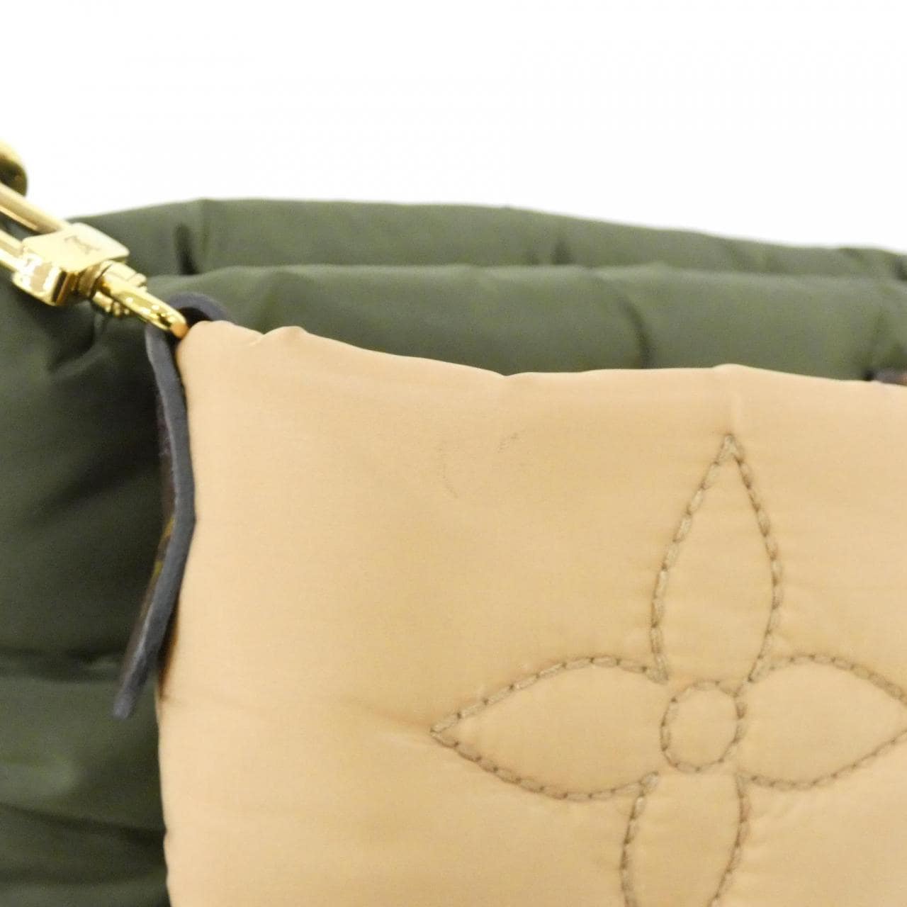 ルイヴィトン LVピロー マキシ ミュルティ ポシェット アクセソワール M58977 ショルダーバッグ