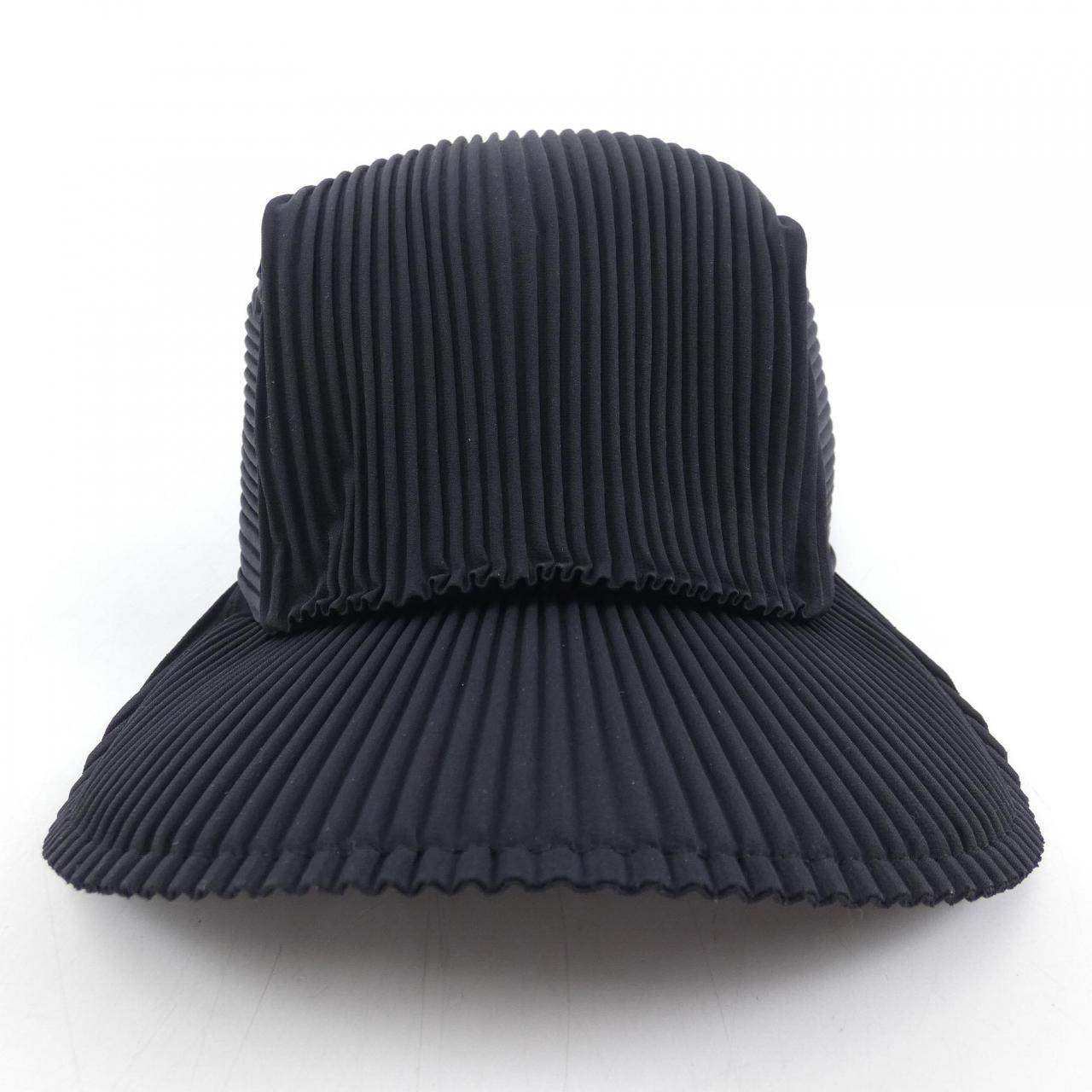 PLEATS PLEASE Cap