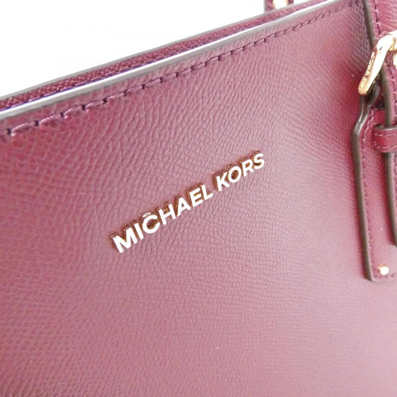 [新品] MICHAEL MICHAEL KORS VOYAGER 30H7GV6T9L 包