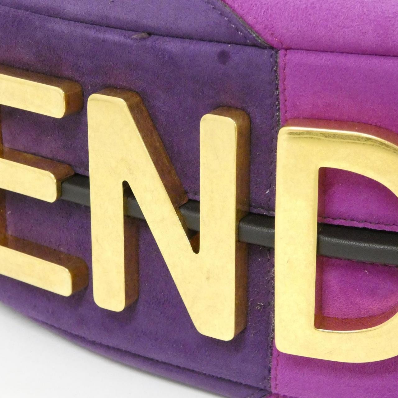 フェンディ フェンディ グラフィ スモール 8BR798 AJSR ショルダーバッグ