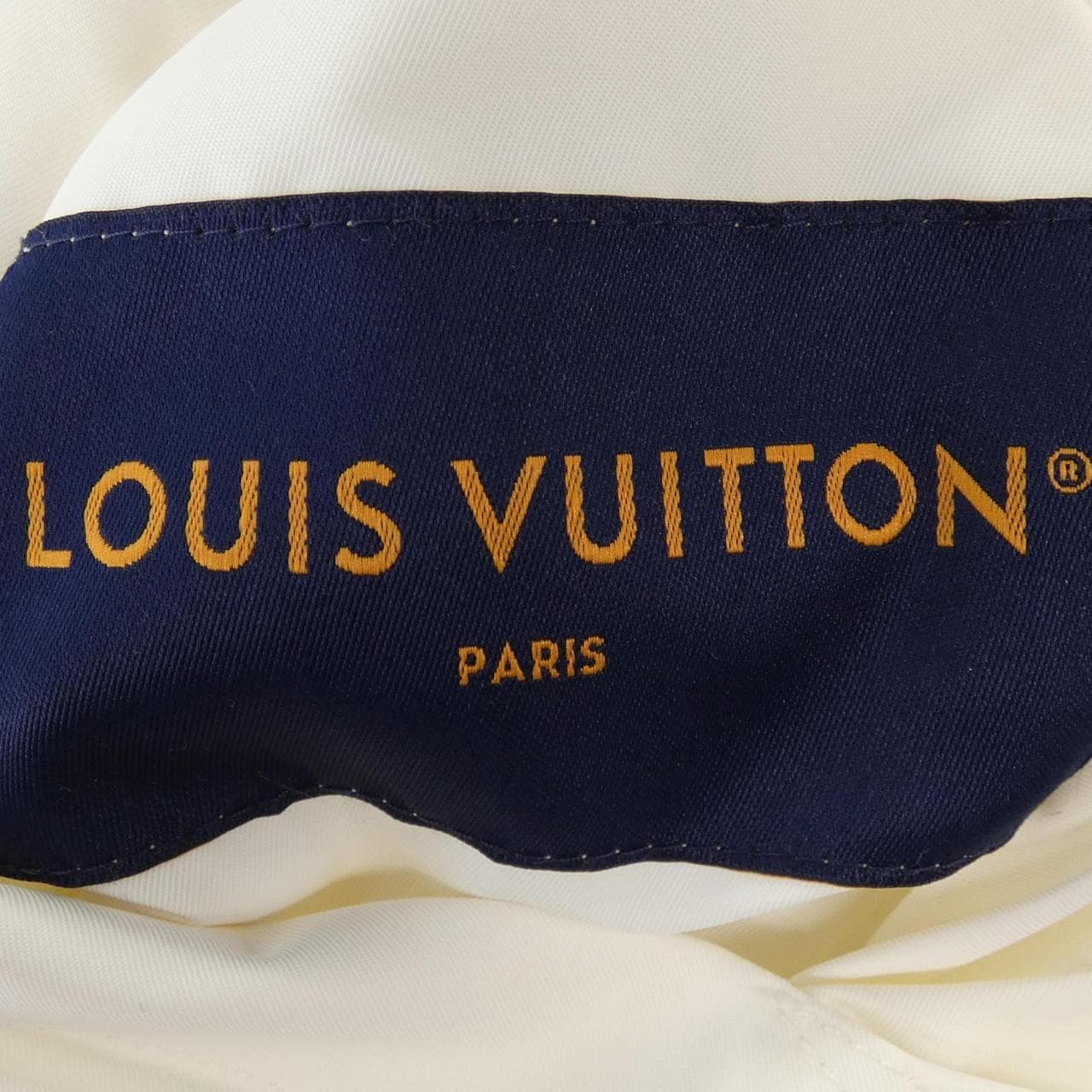 ルイヴィトン LOUIS VUITTON モノグラムリバーシブルナイロンウインドブレーカー HRB47WMO6 ジャケット