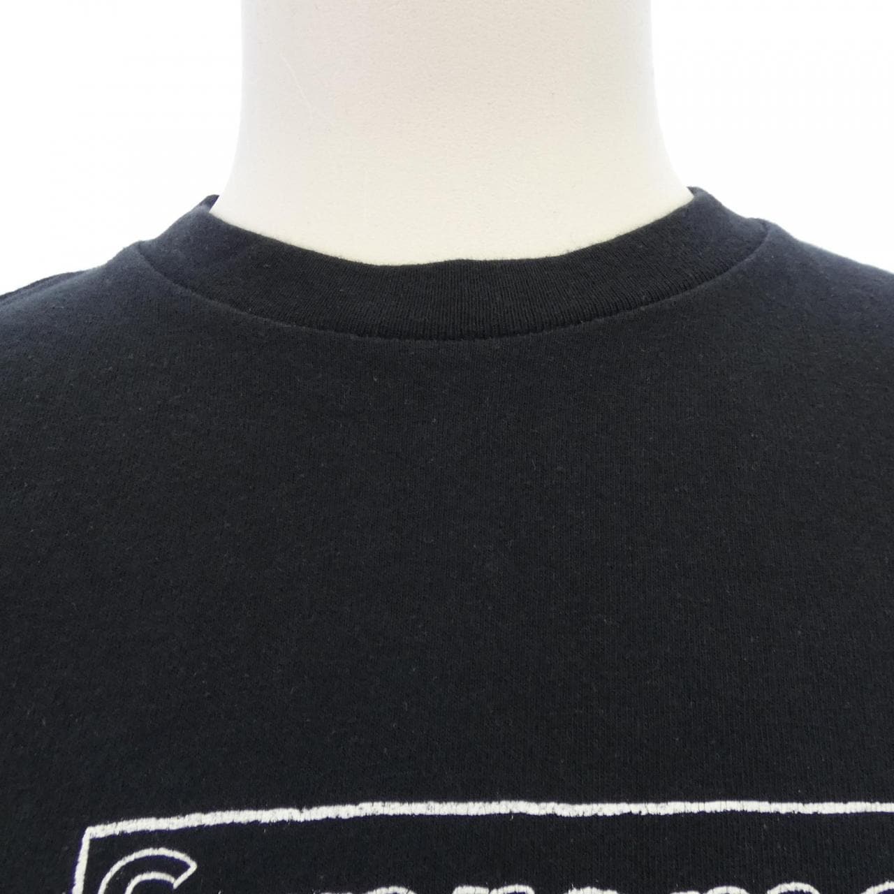 シュプリーム SUPREME KAWS Chalk Logo Tシャツ