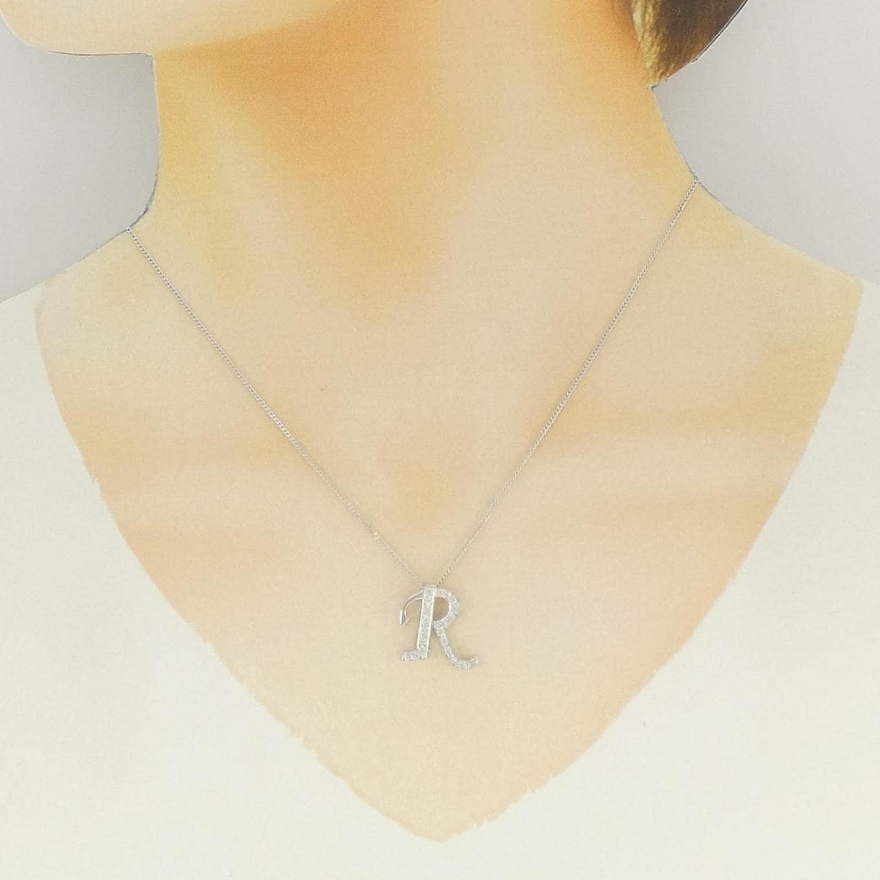 K18WG/750WG イニシャルR ダイヤモンド ネックレス 0.18CT