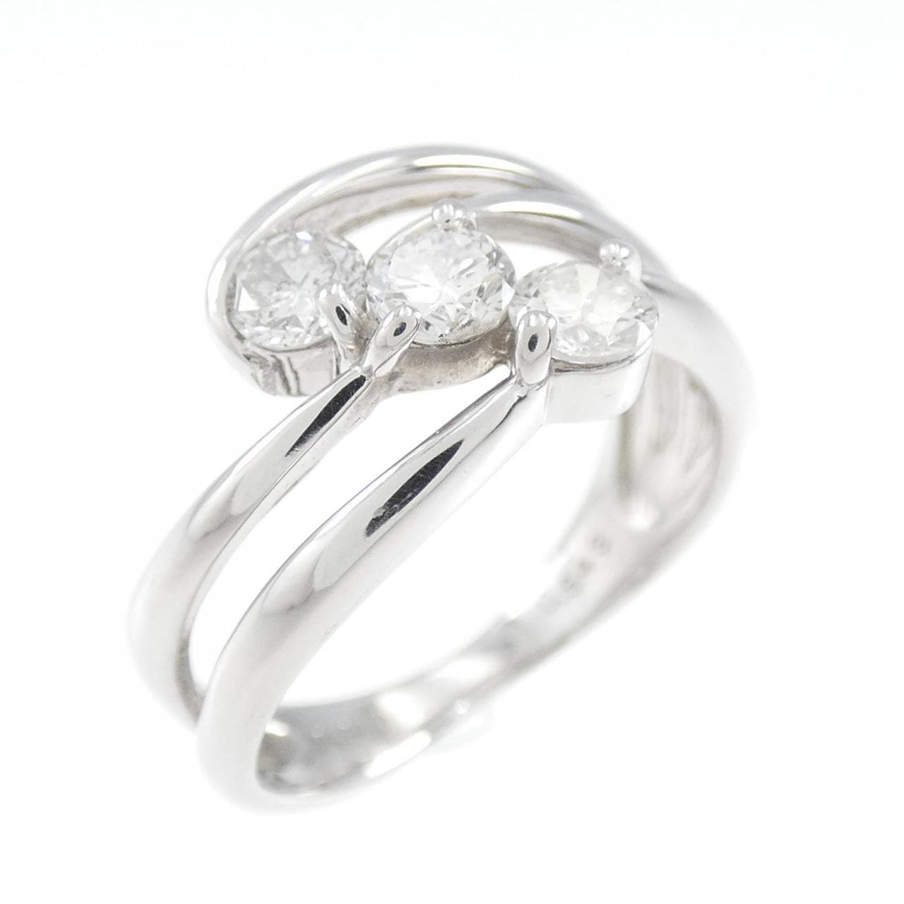 PT Three Stone Diamond Ring 0.543CT