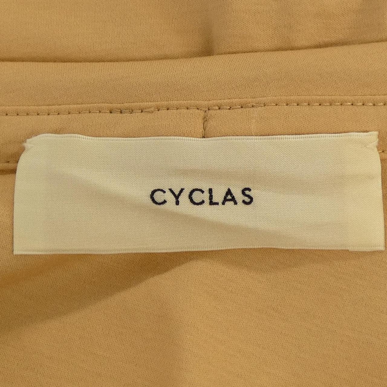 シクラス CYCLAS トップス