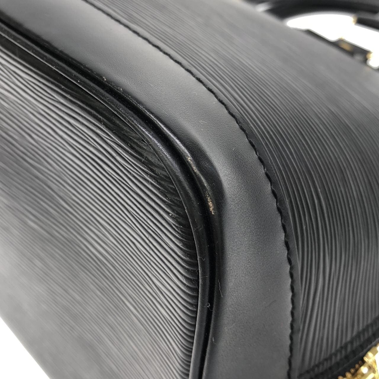 ルイヴィトン エピ アルマ PM M52142 バッグ