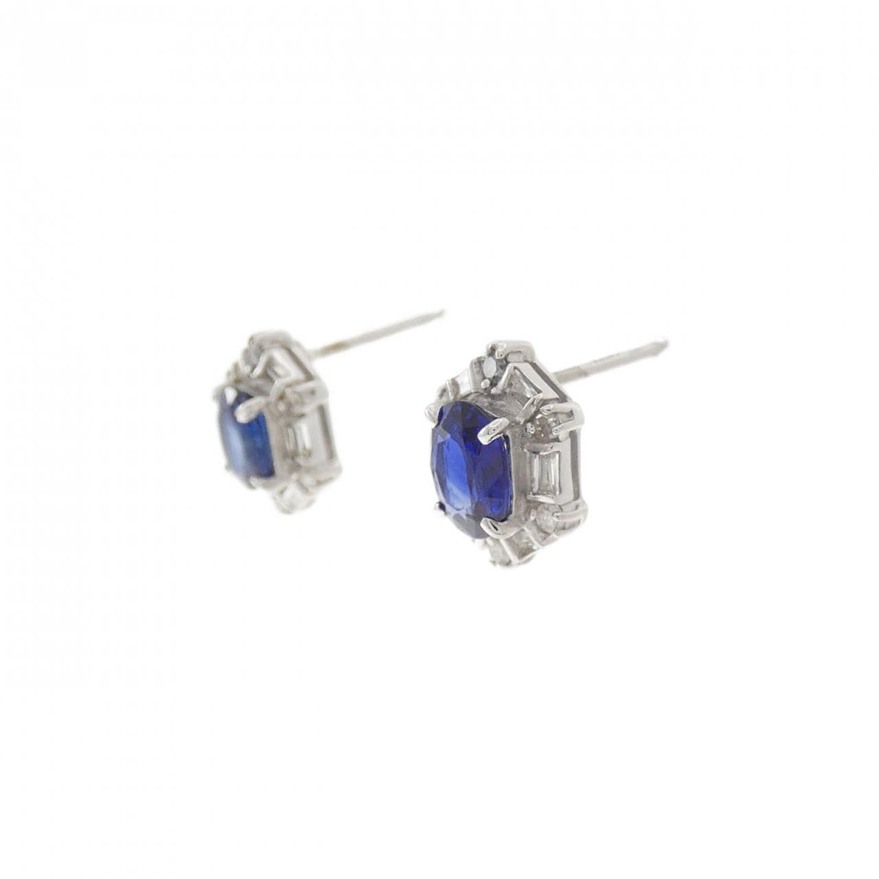 K18WG Sapphire Earrings 1.31CT