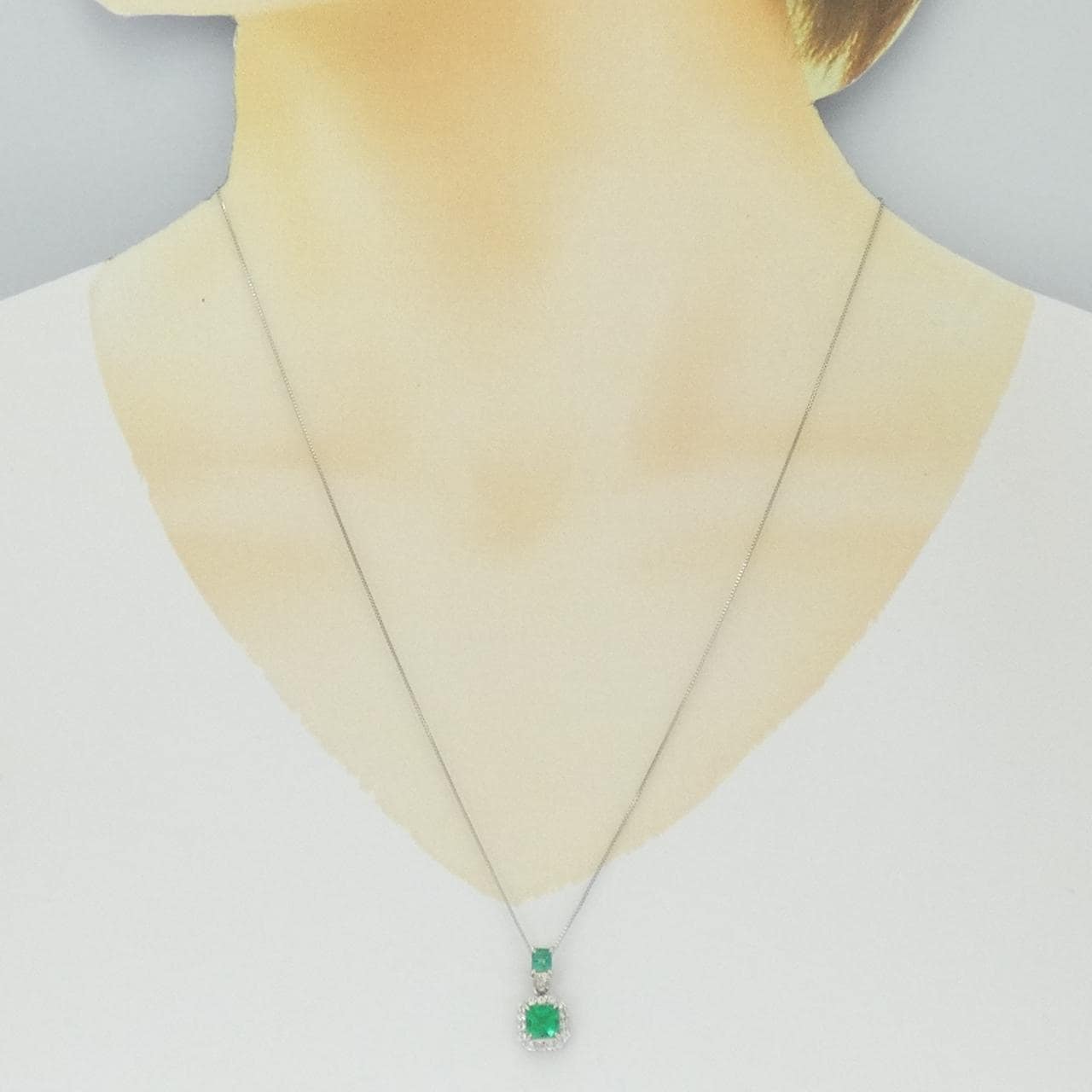 PT900/純PT エメラルド ネックレス 0.69CT