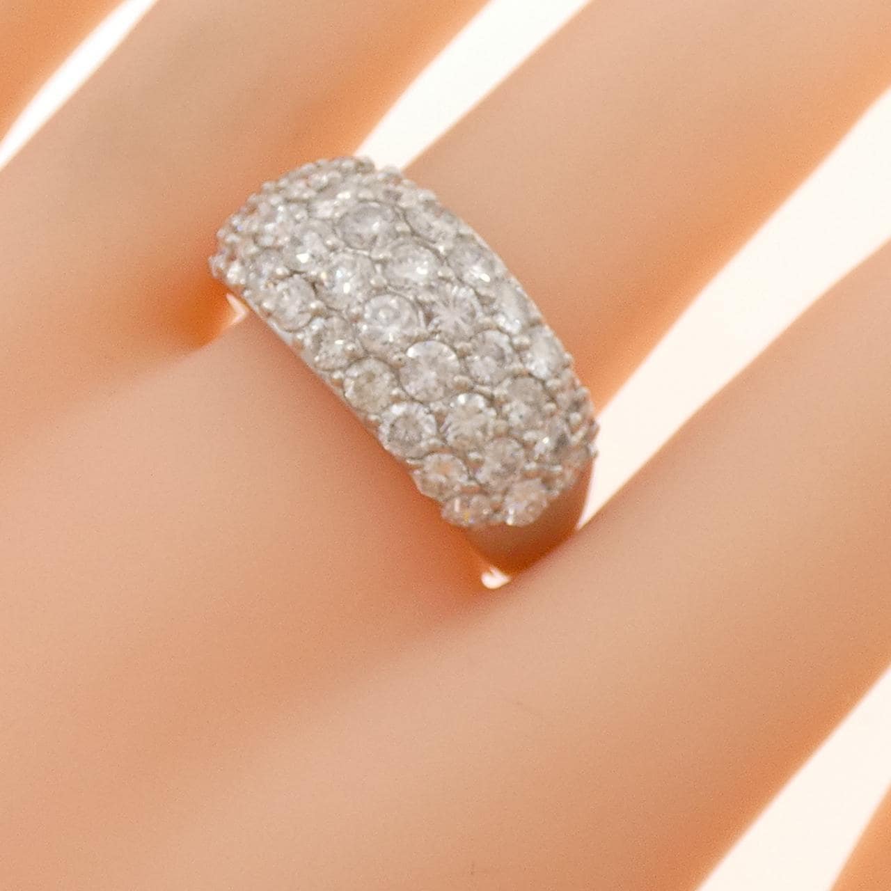 PT900 パヴェ ダイヤモンド リング 3.00CT