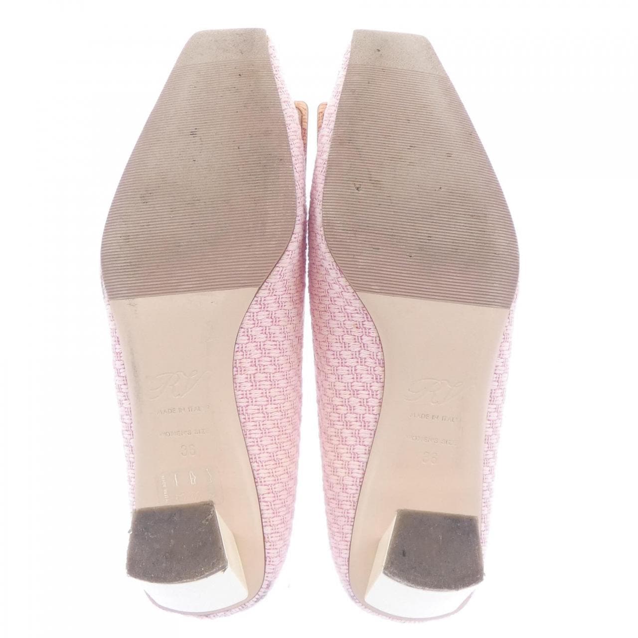 ロジェヴィヴィエ ROGER VIVIER パンプス