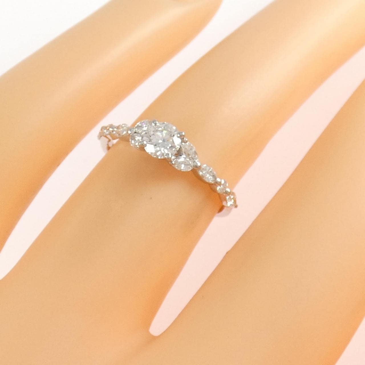 アーカー トランスペアレント リング 0.239CT