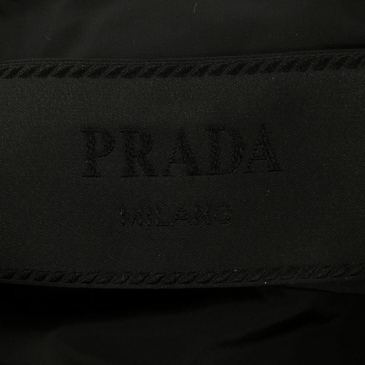 プラダ PRADA SGN539 R172 Q04 ダウンジャケット