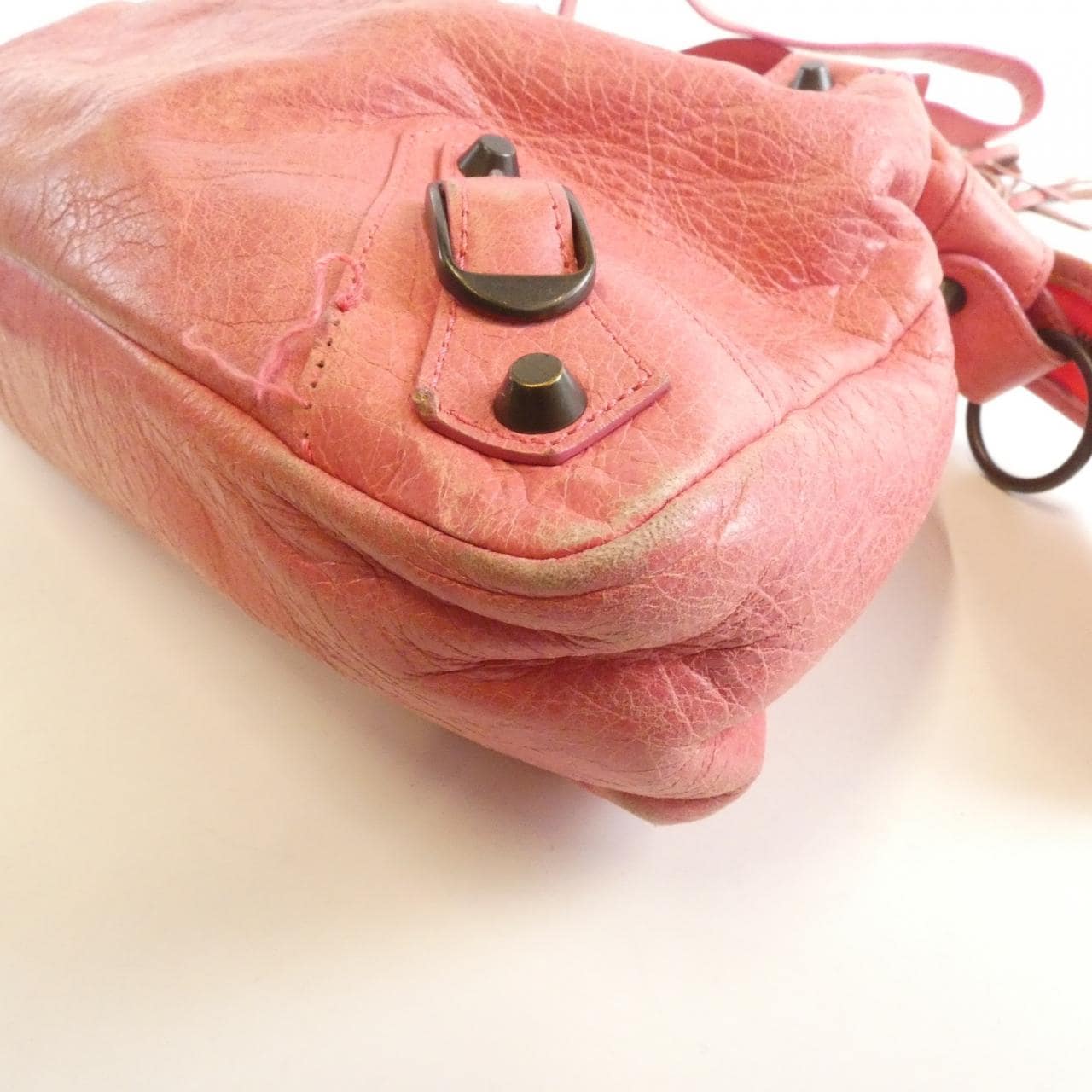 バレンシアガ THE TOWN 240579 D94JT バッグ