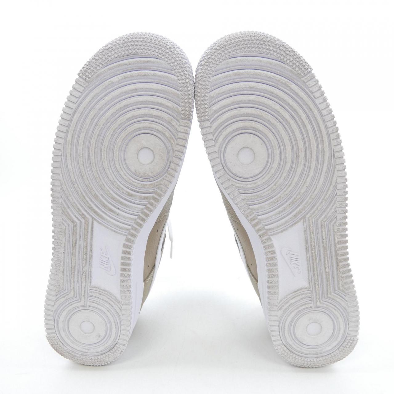 ナイキ NIKE スニーカー