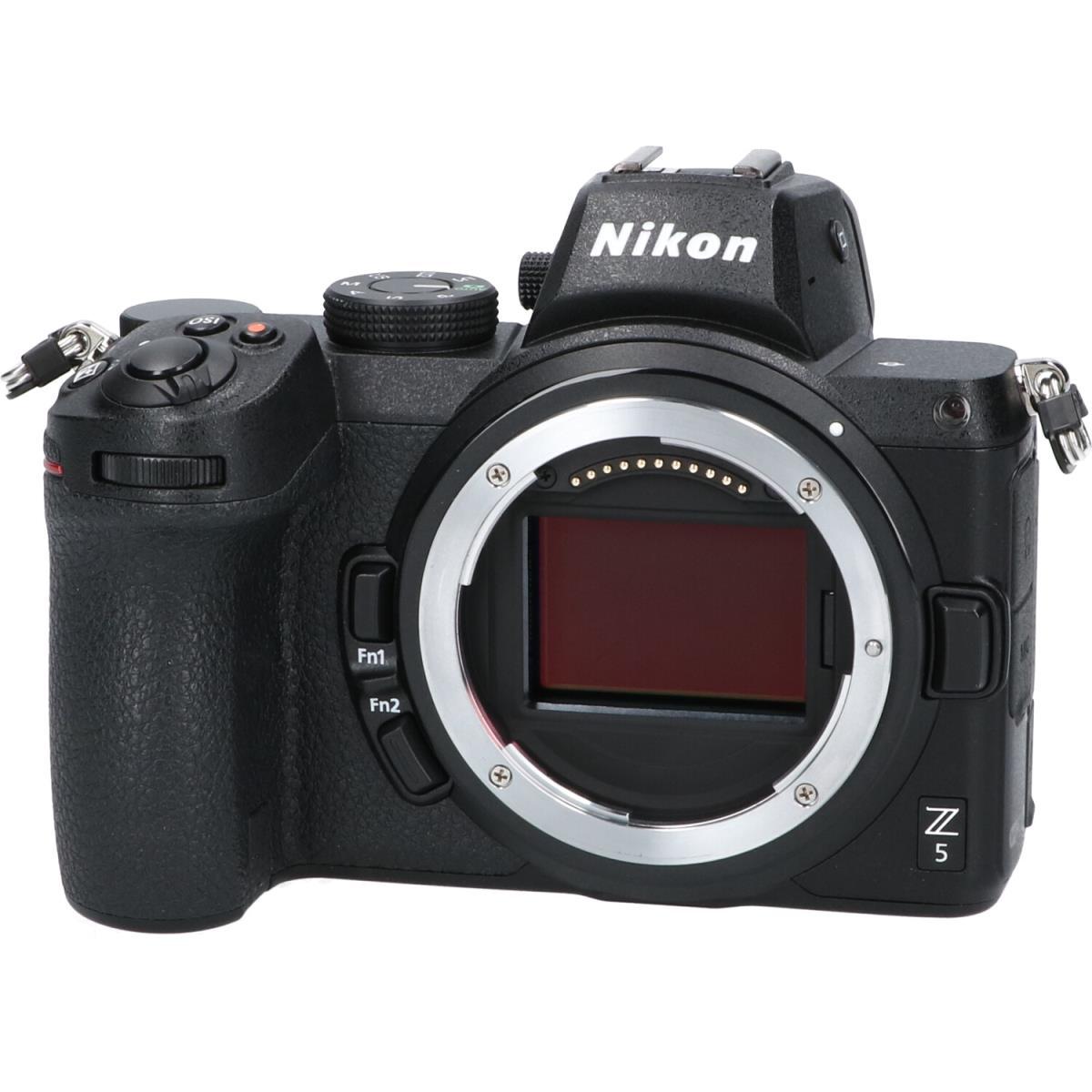 nikon z5 ボディー 新品級 - ミラーレス一眼