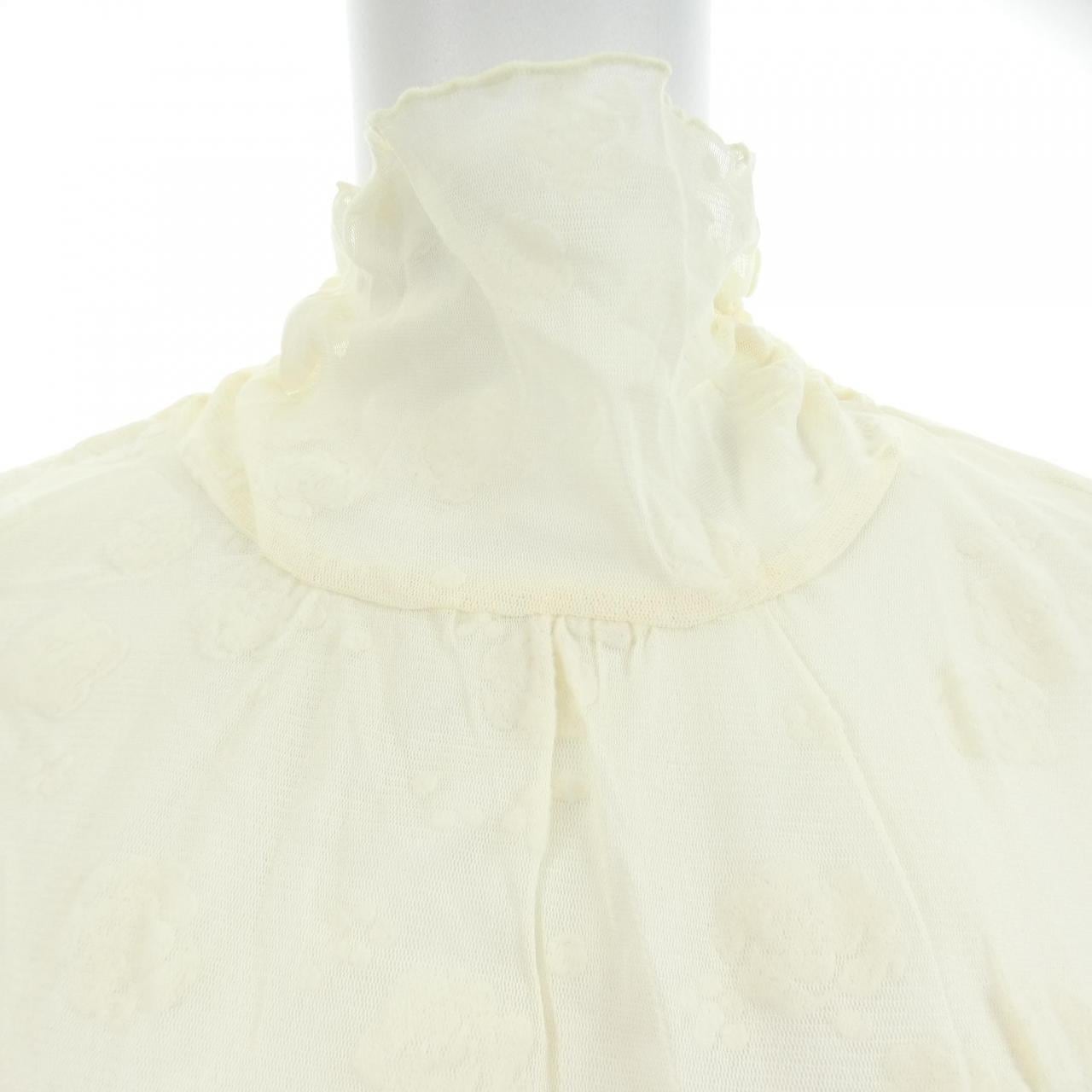 インゲボルグ INGEBORG トップス