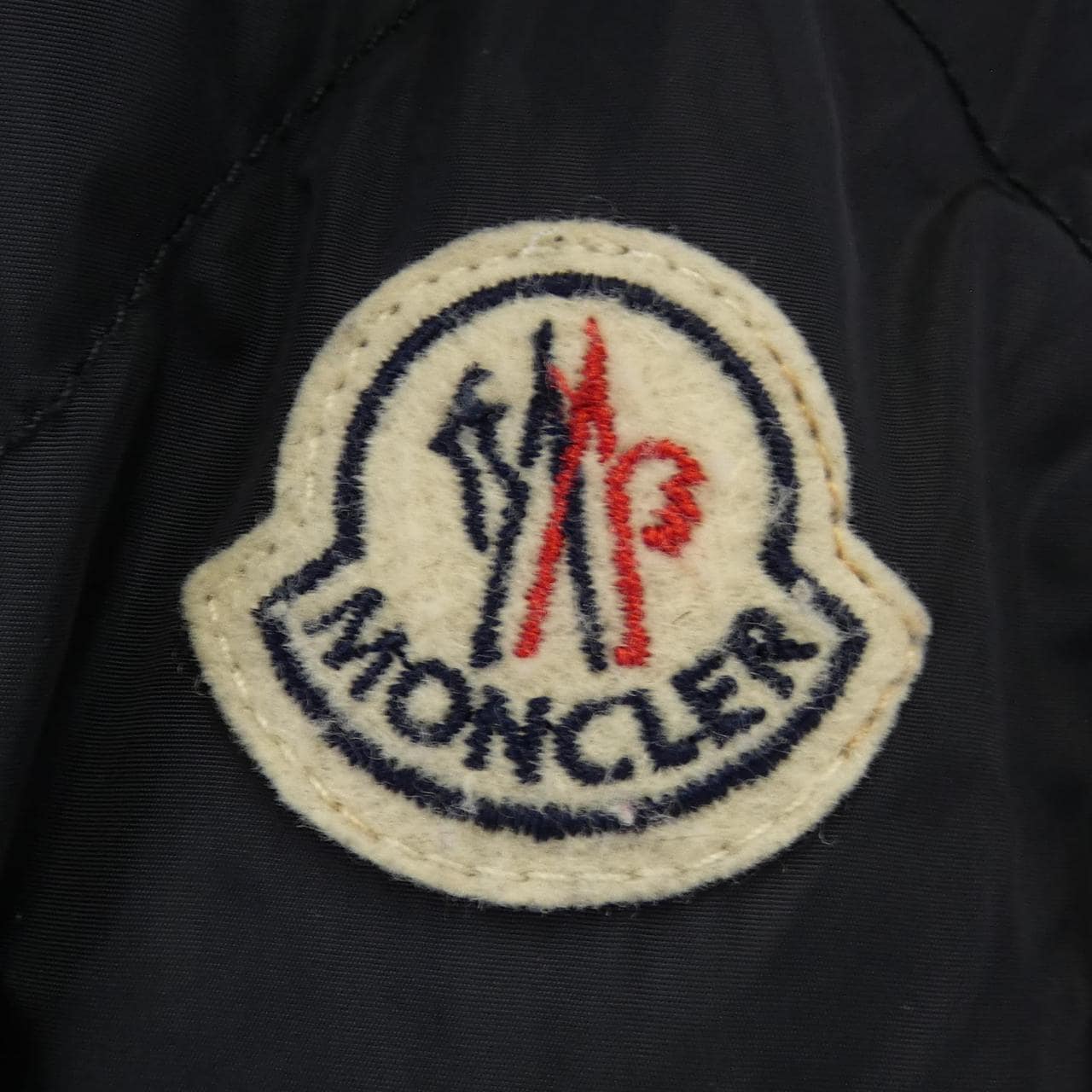 MONCLER蒙克勒羽绒服