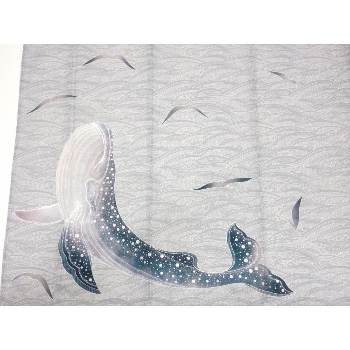 【新品】女ゆかた　くじら　Ｆサイズ