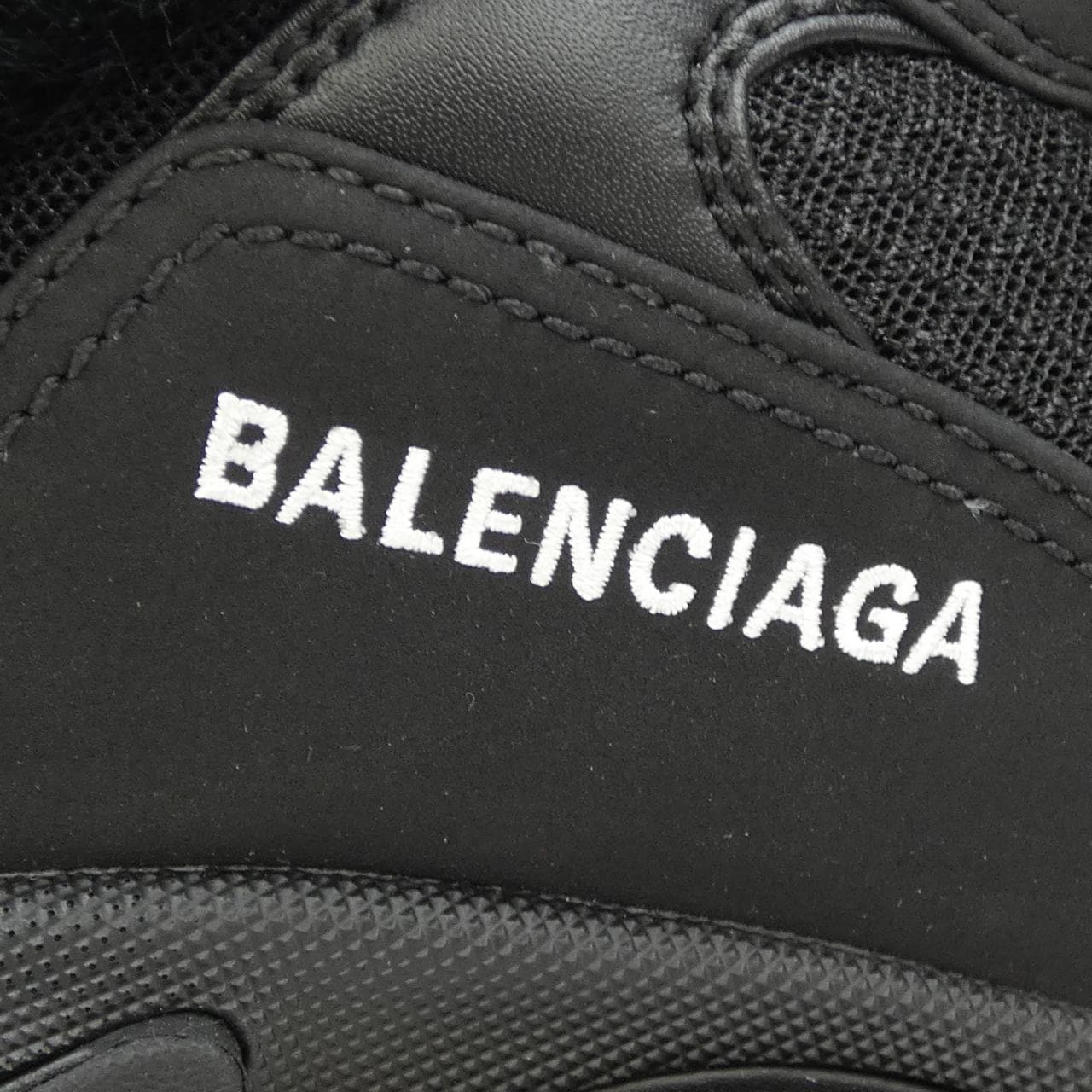 バレンシアガ BALENCIAGA TRIPLES 668563 スニーカー