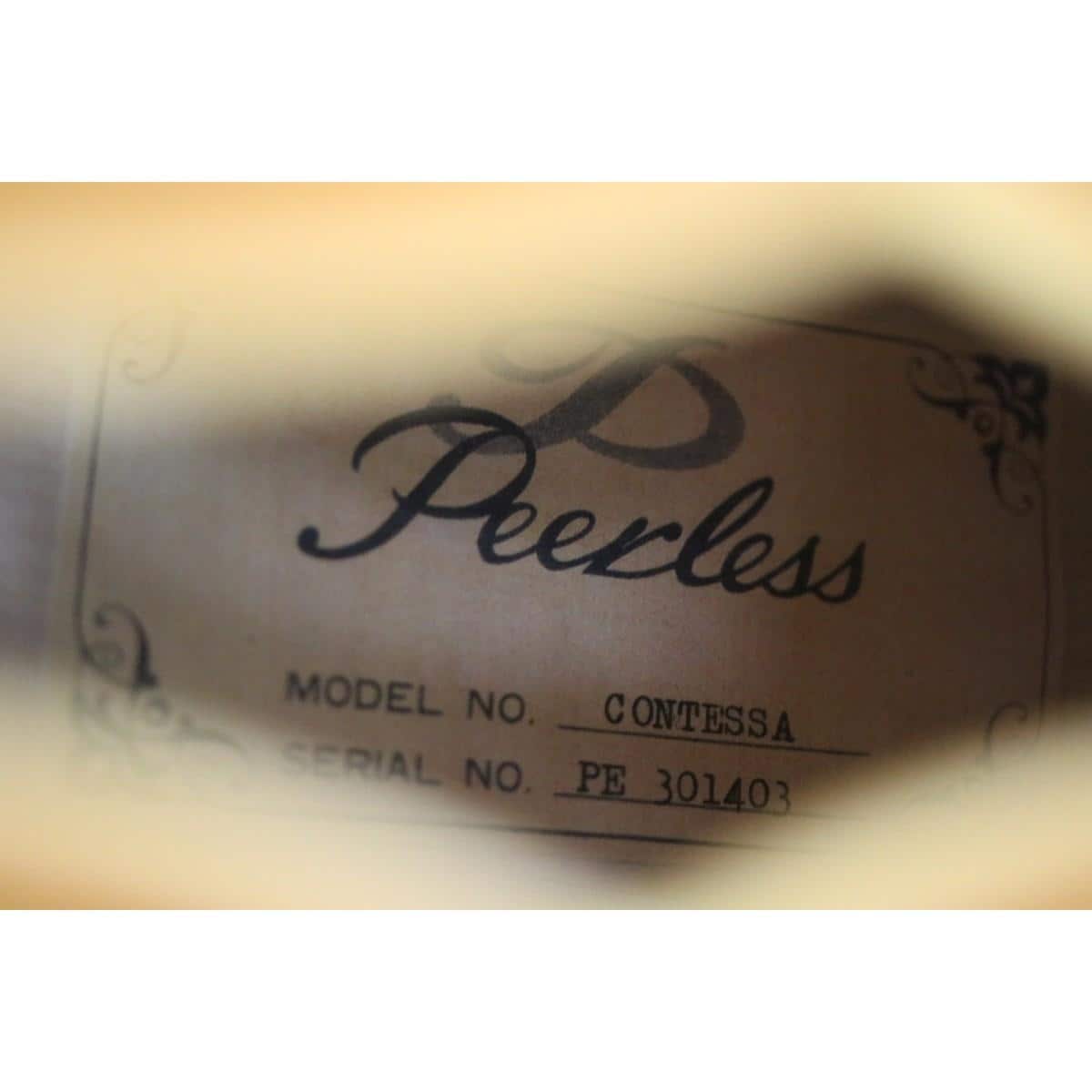 ＰＥＥＲＬＥＳＳ　　ＣＯＮＴＥＳＳＡ