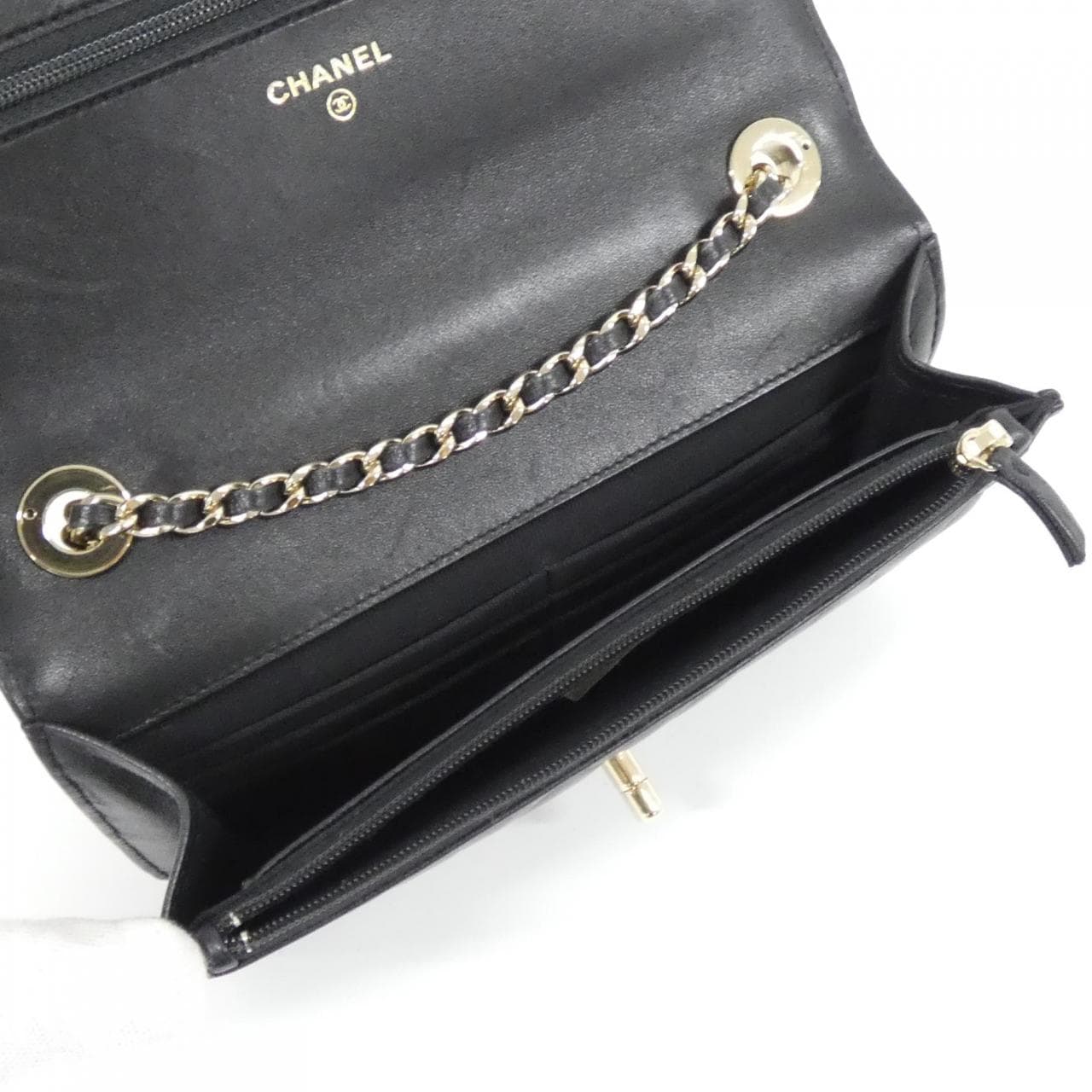 シャネル AP4323 チェーンウォレット