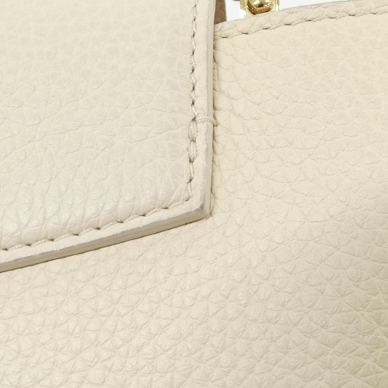 ルイヴィトン カプシーヌBB M21127 バッグ