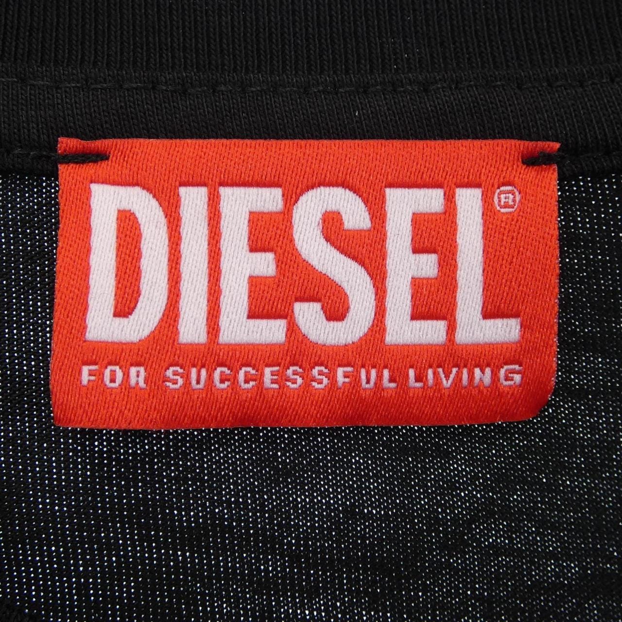 ディーゼル DIESEL Tシャツ