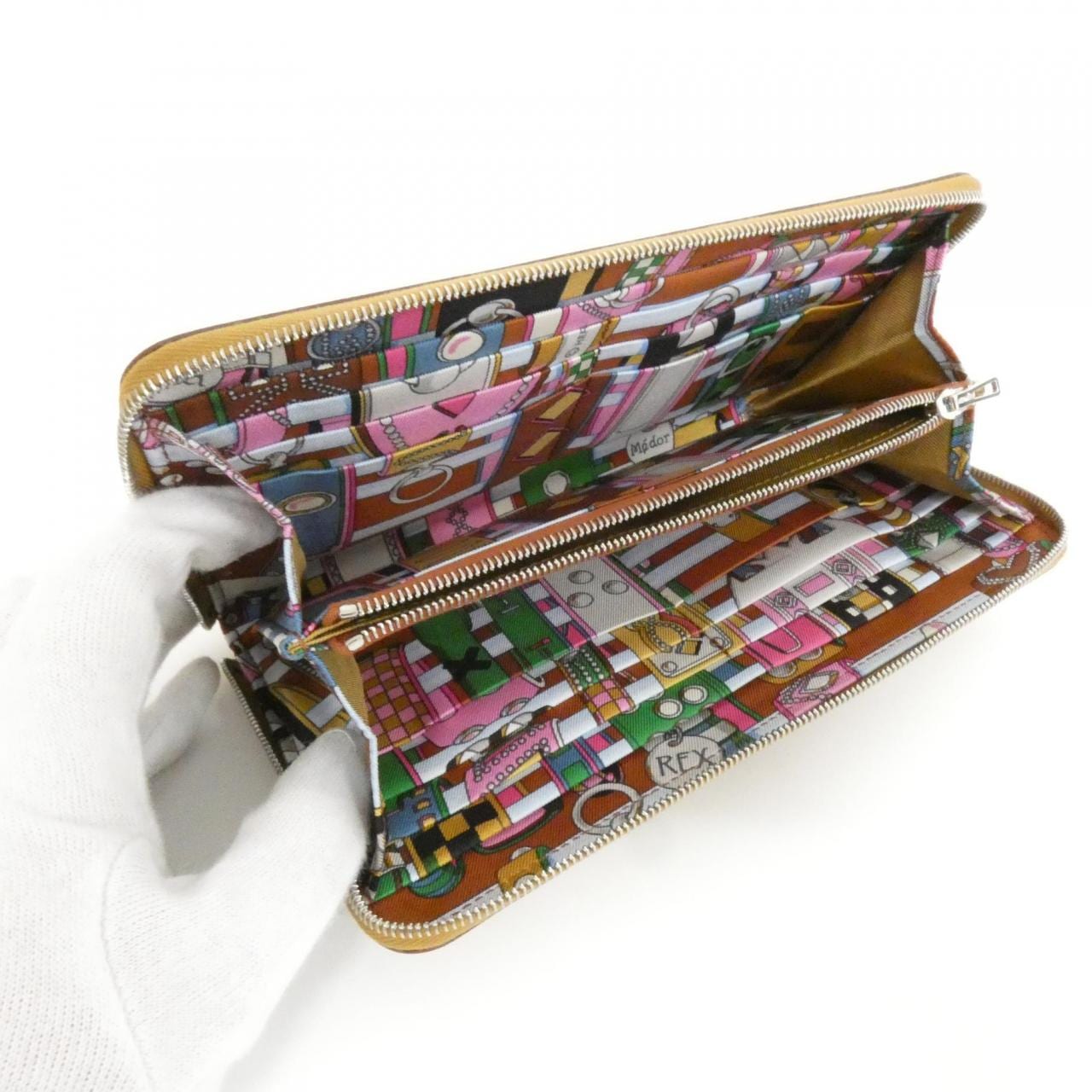 エルメス COLLIER DE CHIEN シルク イン クラシック 067388CK 財布