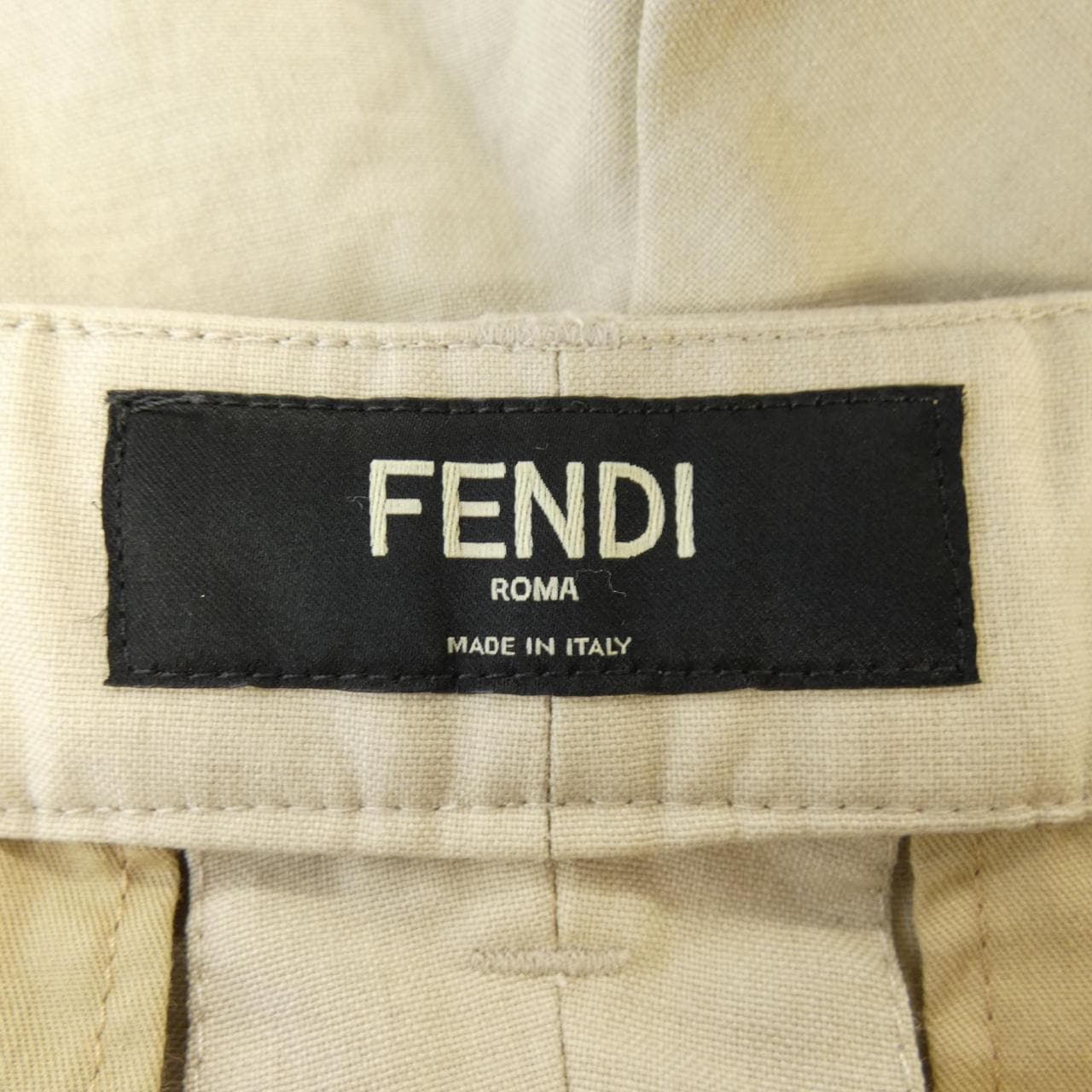 FENDI FB0978 AR8T shorts