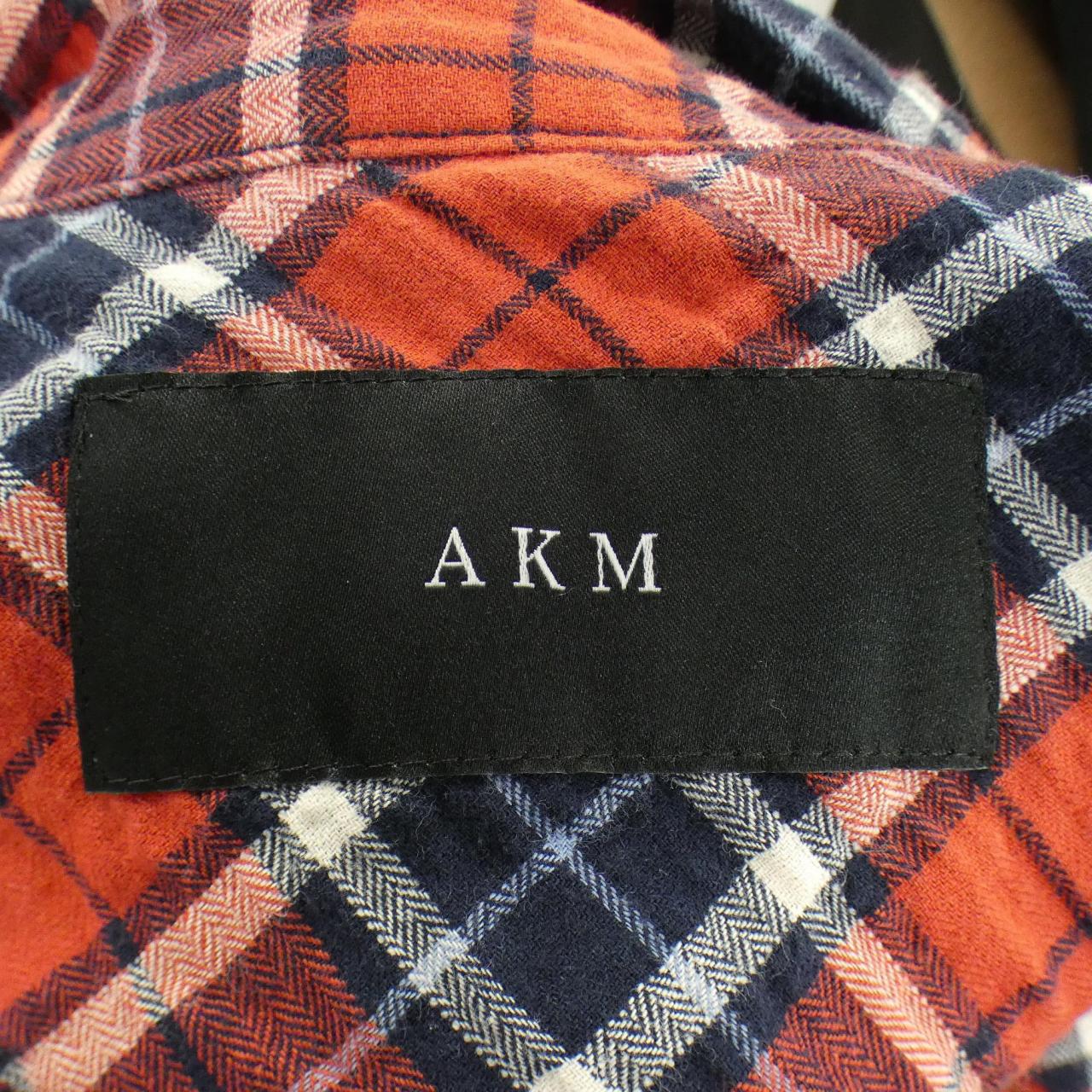 エイケイエム AKM シャツ