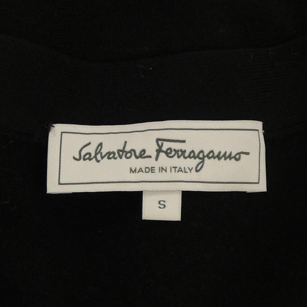 サルヴァトーレフェラガモ SALVATORE FERRAGAMO カーディガン