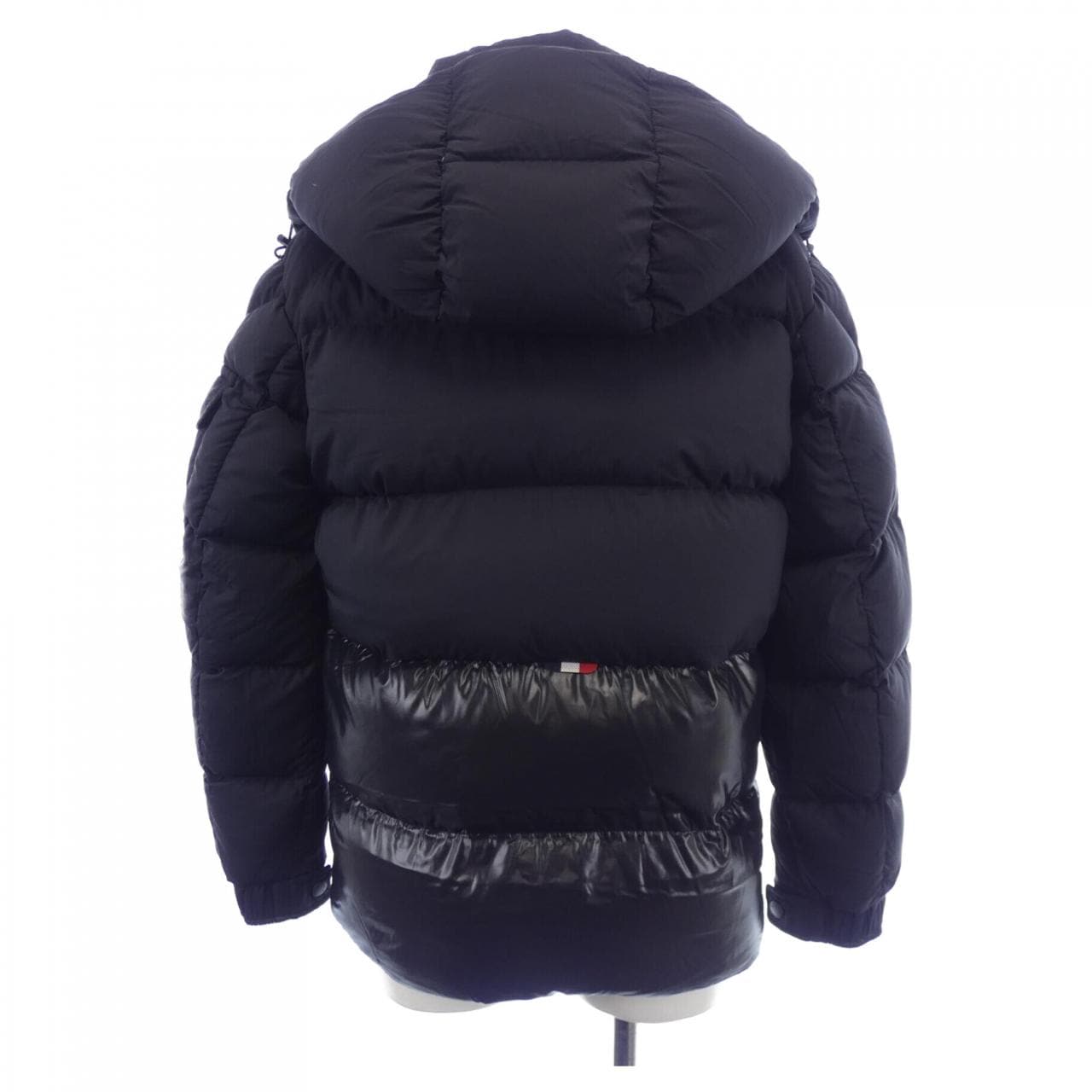 モンクレール MONCLER ダウンジャケット