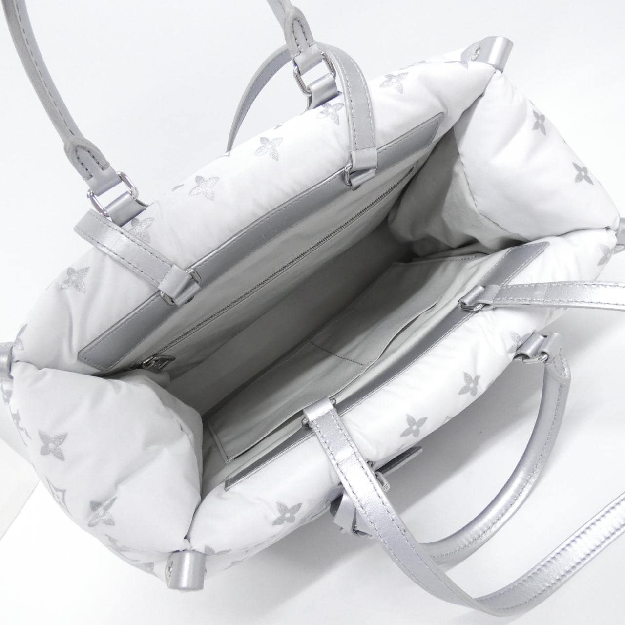 ルイヴィトン モノグラム ナイロン(LV SKI) オンザゴー MM M11847 バッグ