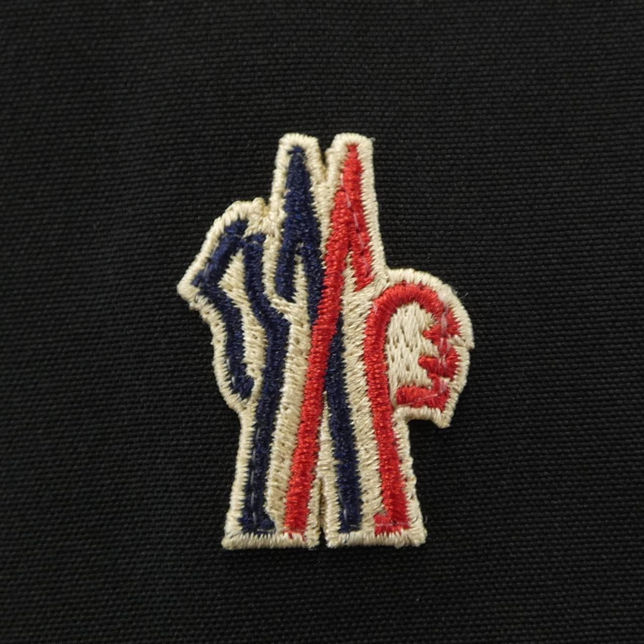 モンクレールグルノーブル MONCLER GRENOBLE C0198 BESSANS ダウンジャケット