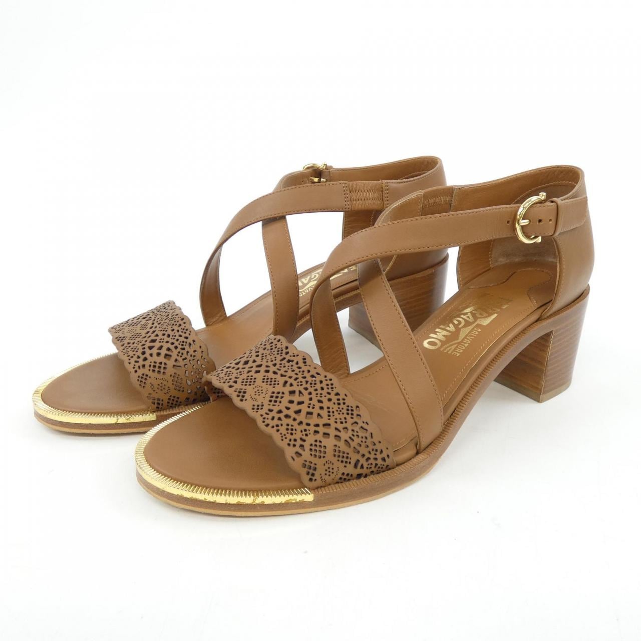 サルヴァトーレフェラガモ SALVATORE FERRAGAMO サンダル