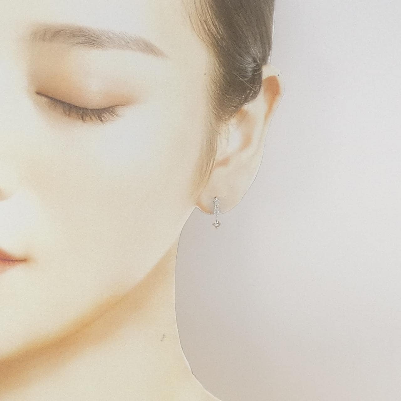 K18WG ダイヤモンド ピアス 0.30CT