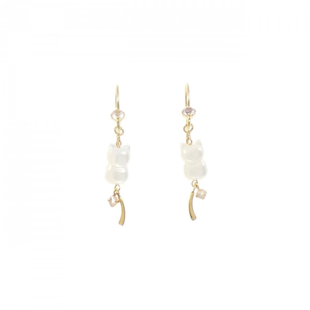 K18YG キャット マザーオブパール ピアス