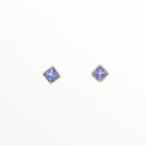 4゜C タンザナイト ピアス