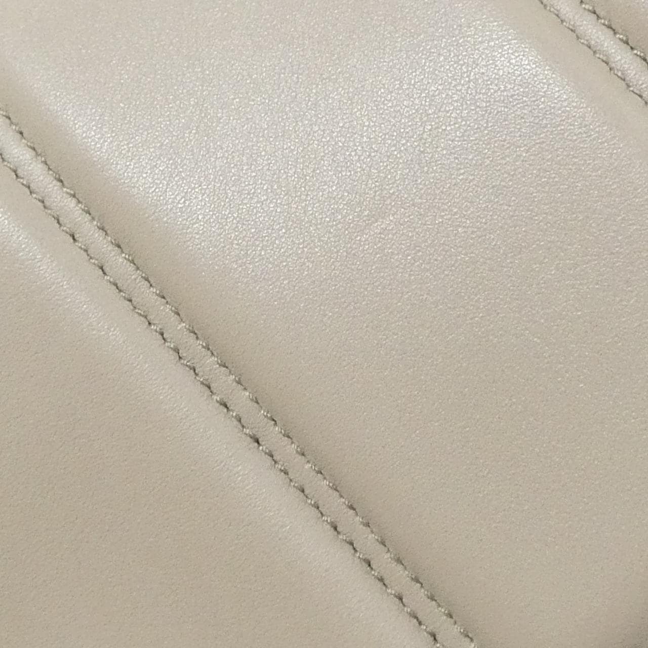 ブルガリ SERPENTI CABOCHON 291947 バッグ