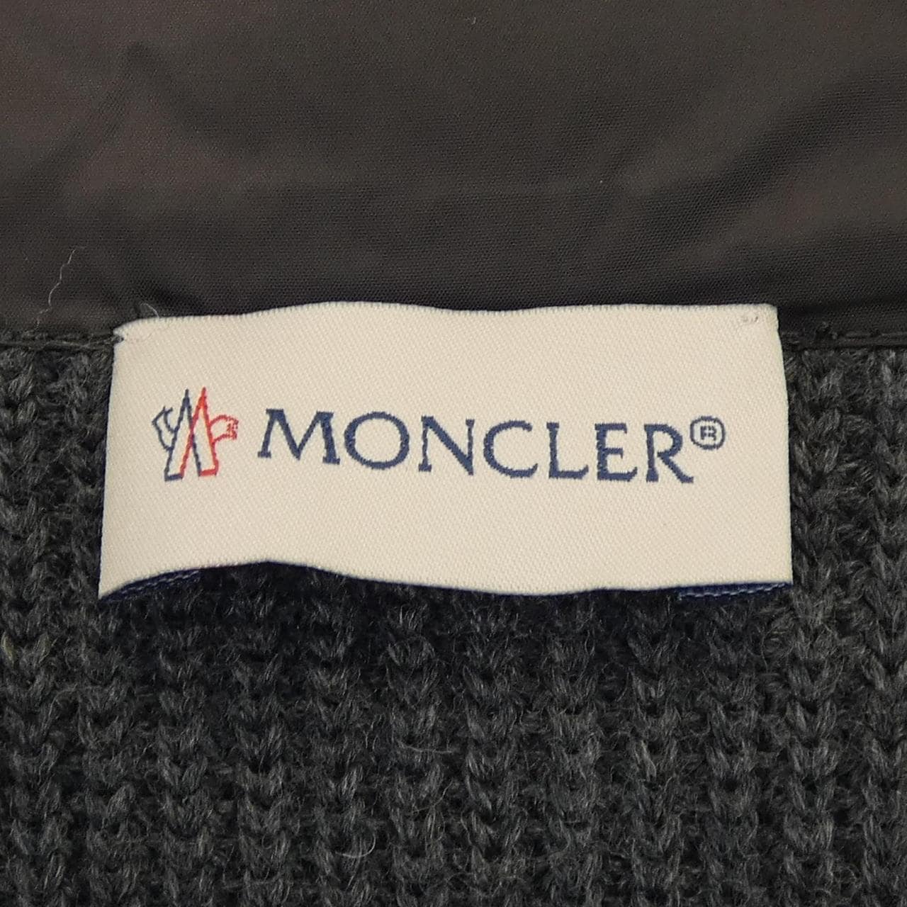 モンクレール MONCLER ダウンジャケット