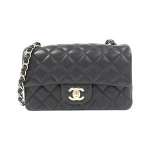 CHANEL shoulder bag