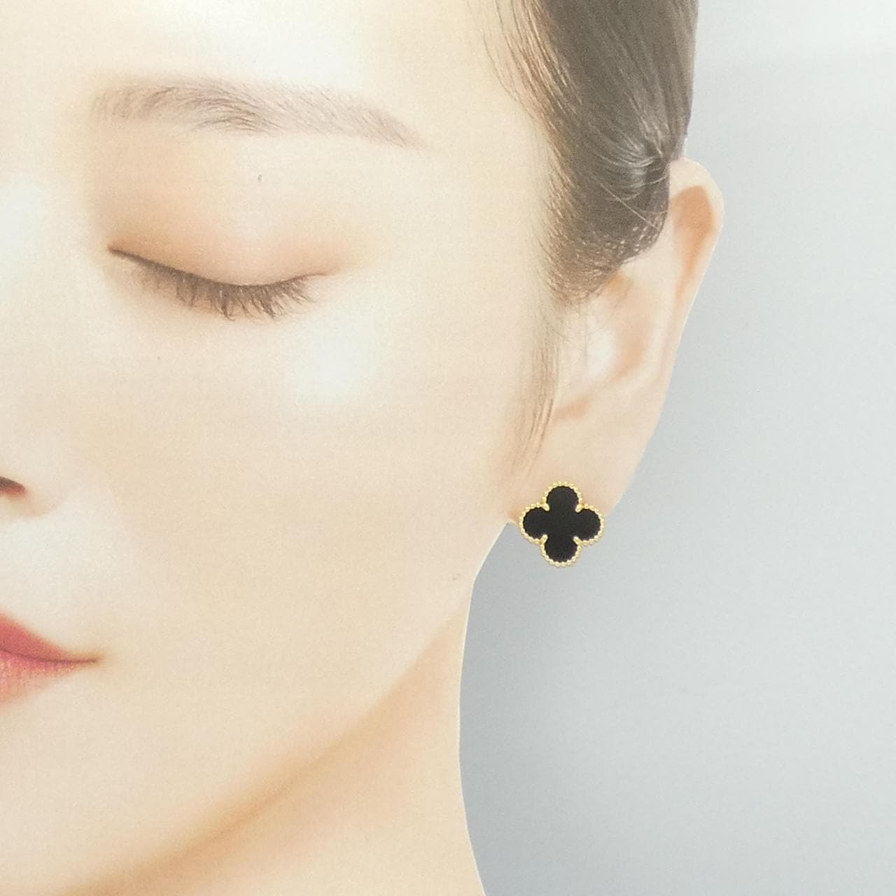 ヴァンクリーフ&アーペル ヴィンテージアルハンブラ ピアス