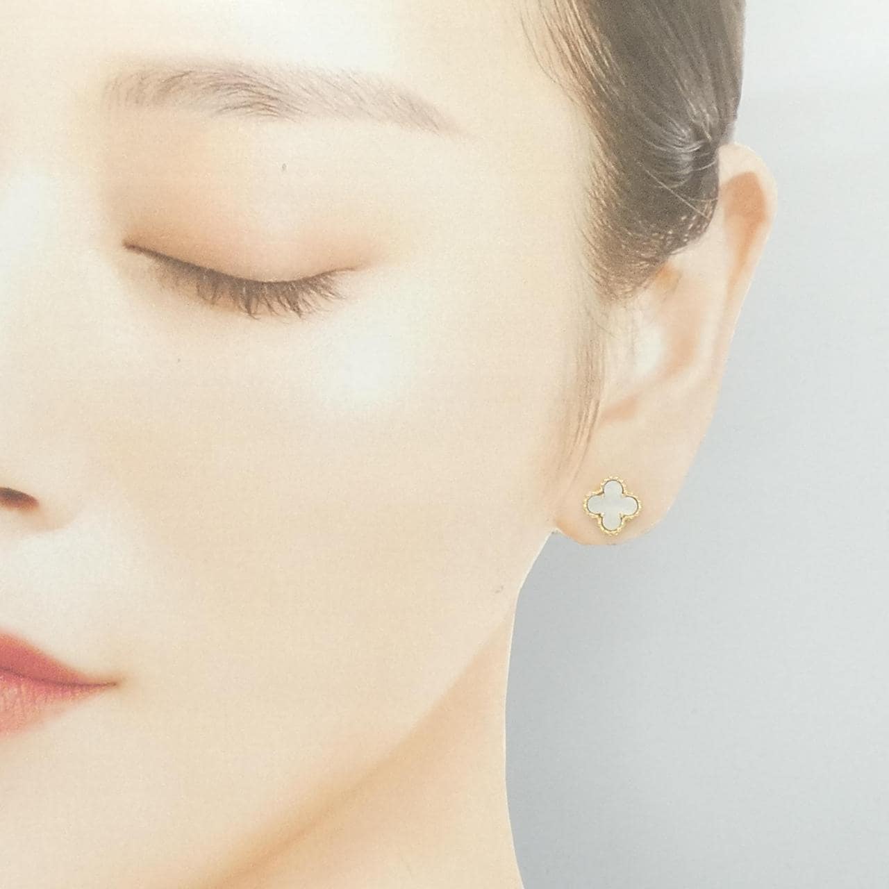 ヴァンクリーフ&アーペル スウィートアルハンブラ ピアス