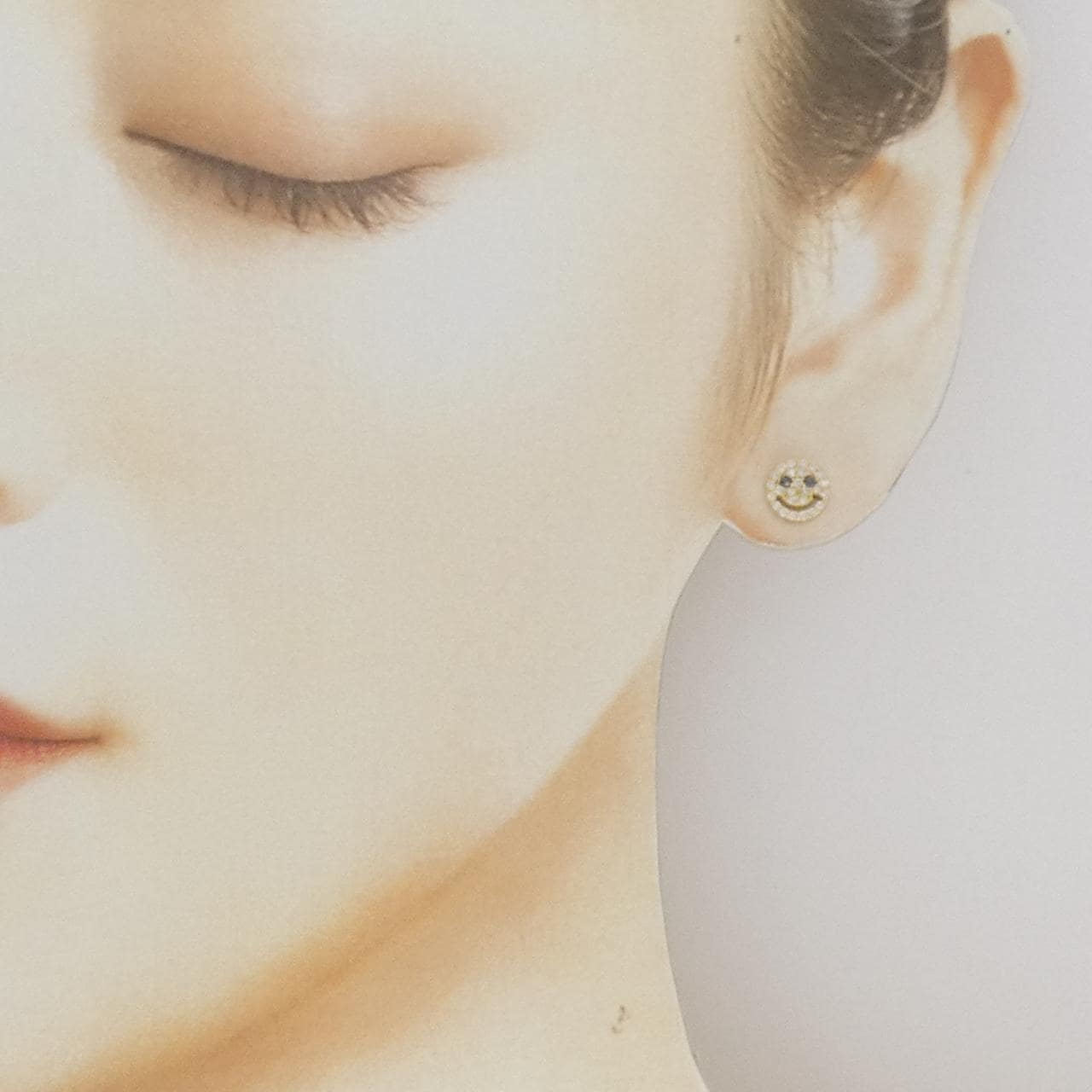 K18YG スマイル ダイヤモンド ピアス 0.28CT