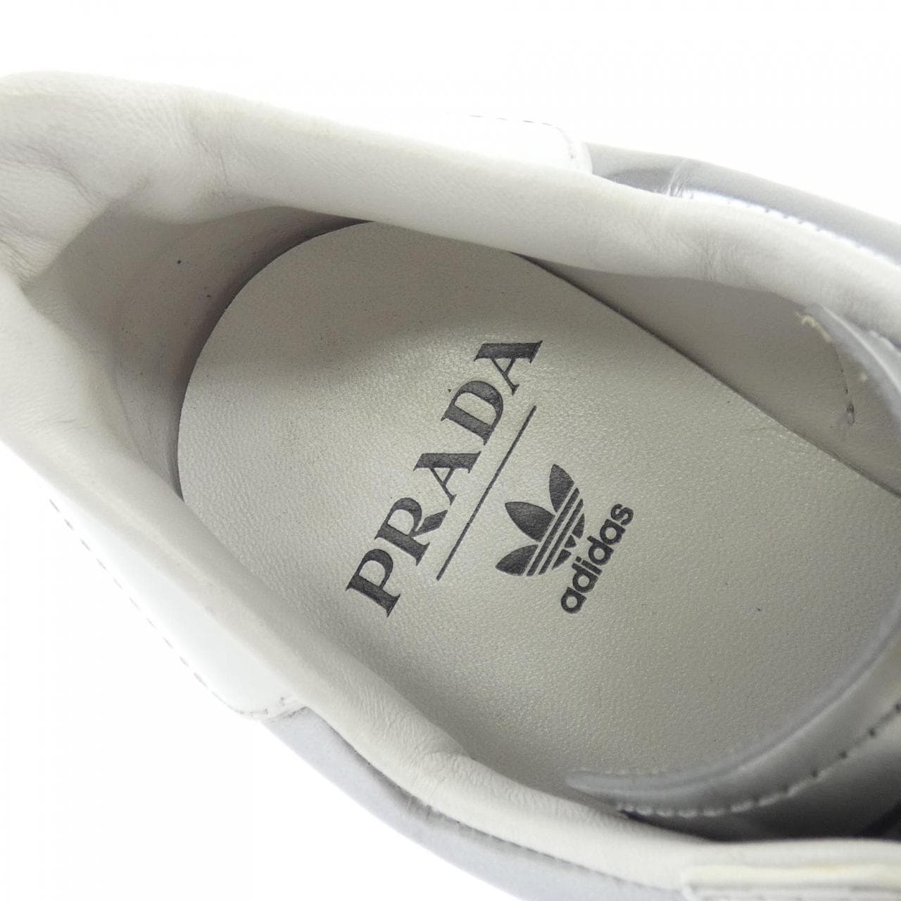 プラダ PRADA FX4546 スニーカー