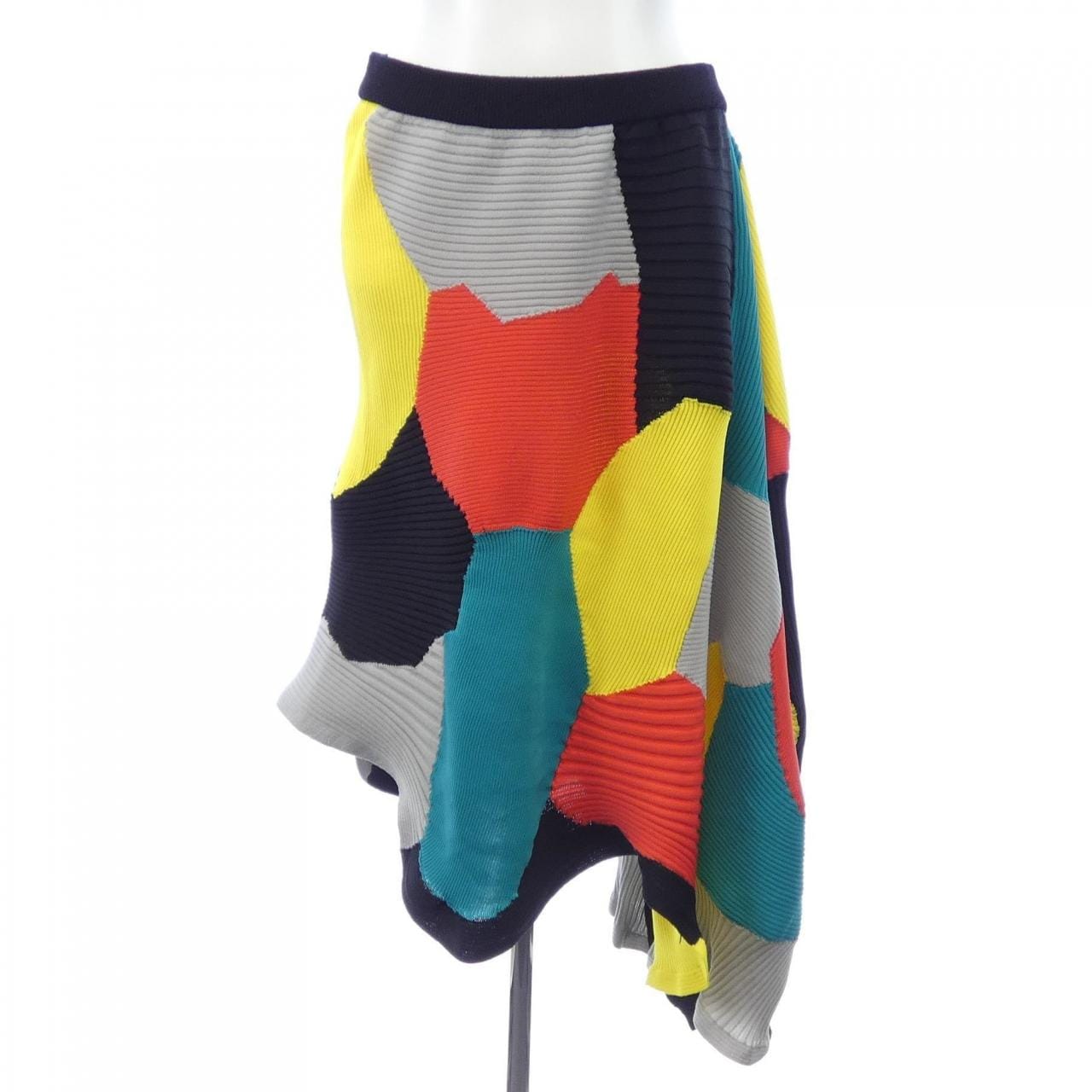 イッセイミヤケ ISSEY MIYAKE IM03KG270 スカート